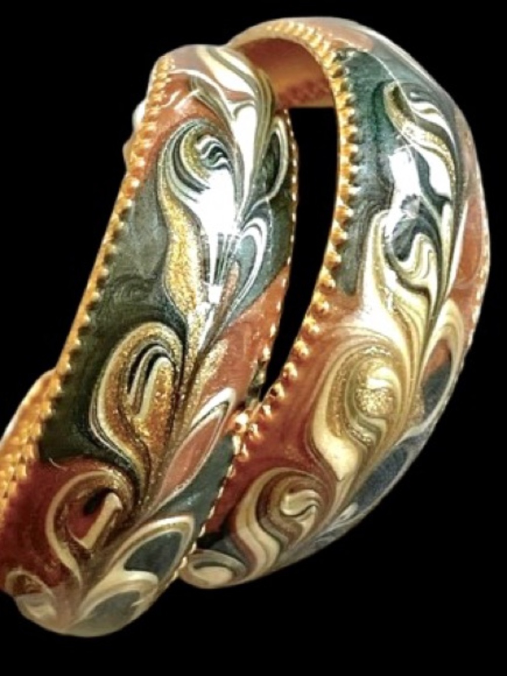 Vintage Gold Tone Metal Hoop Pierced Earrings Multicolor Marbled Enamel Swirl